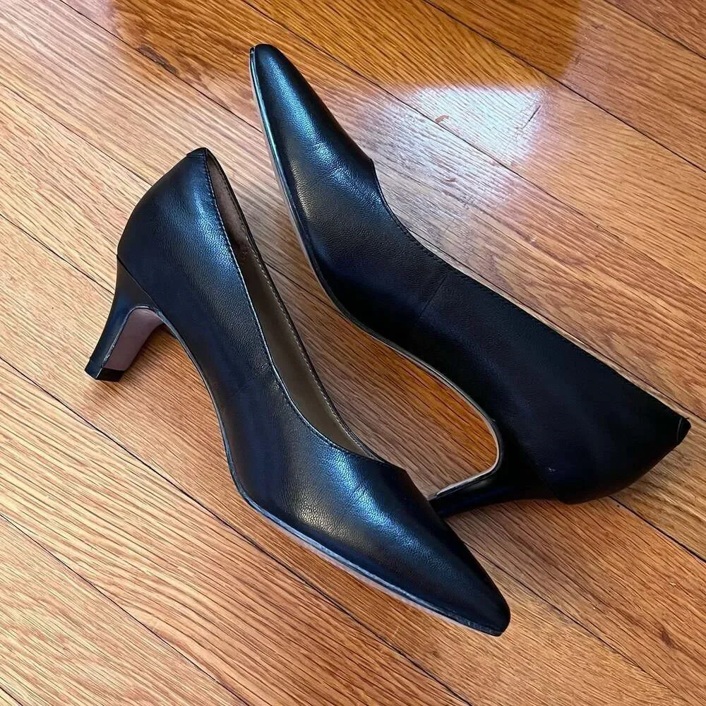 Clarks Collection Crewso Wick Black Leather Pumps Heels Comfort Size 6 M EUC